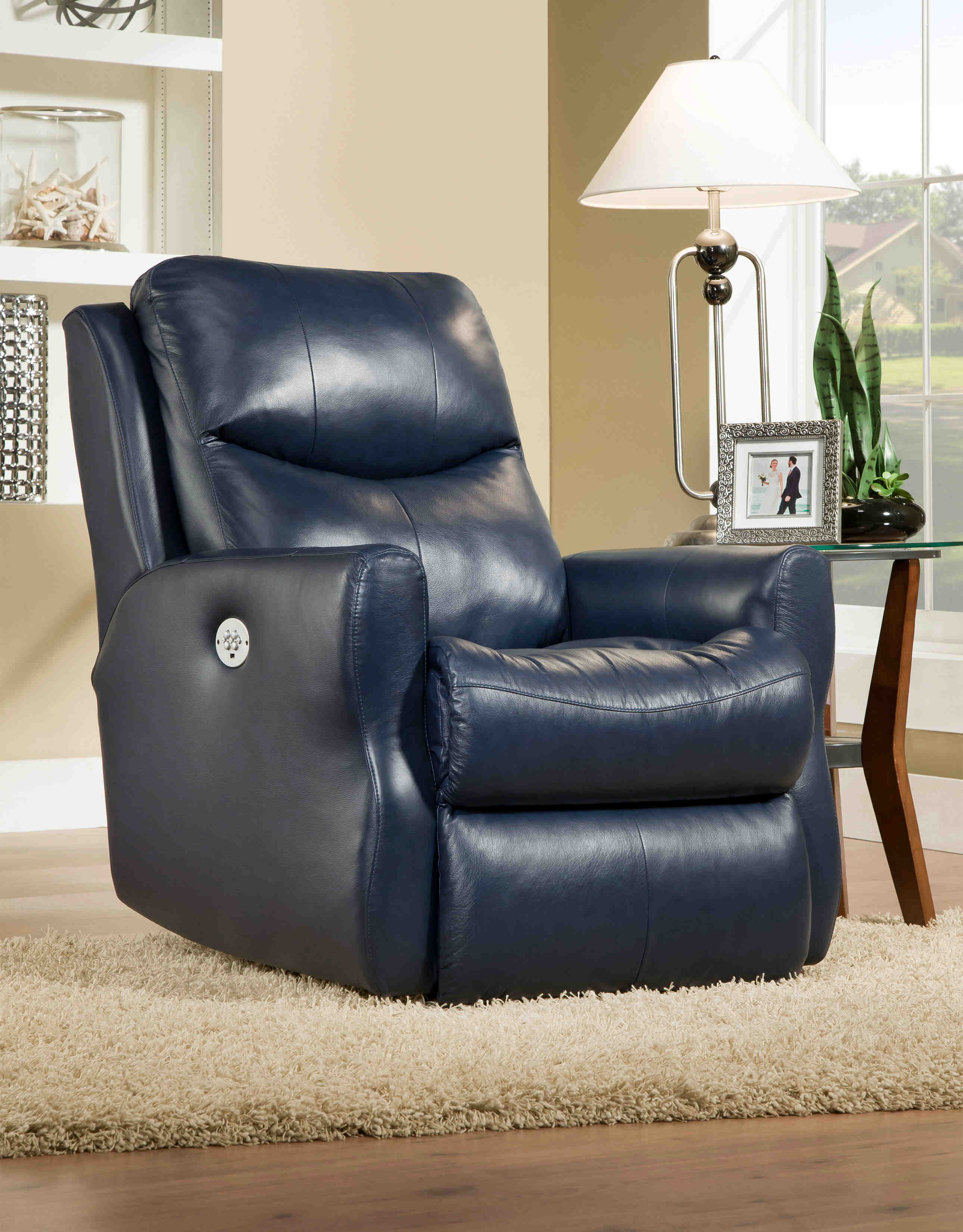 1007 Fame Recliner Image